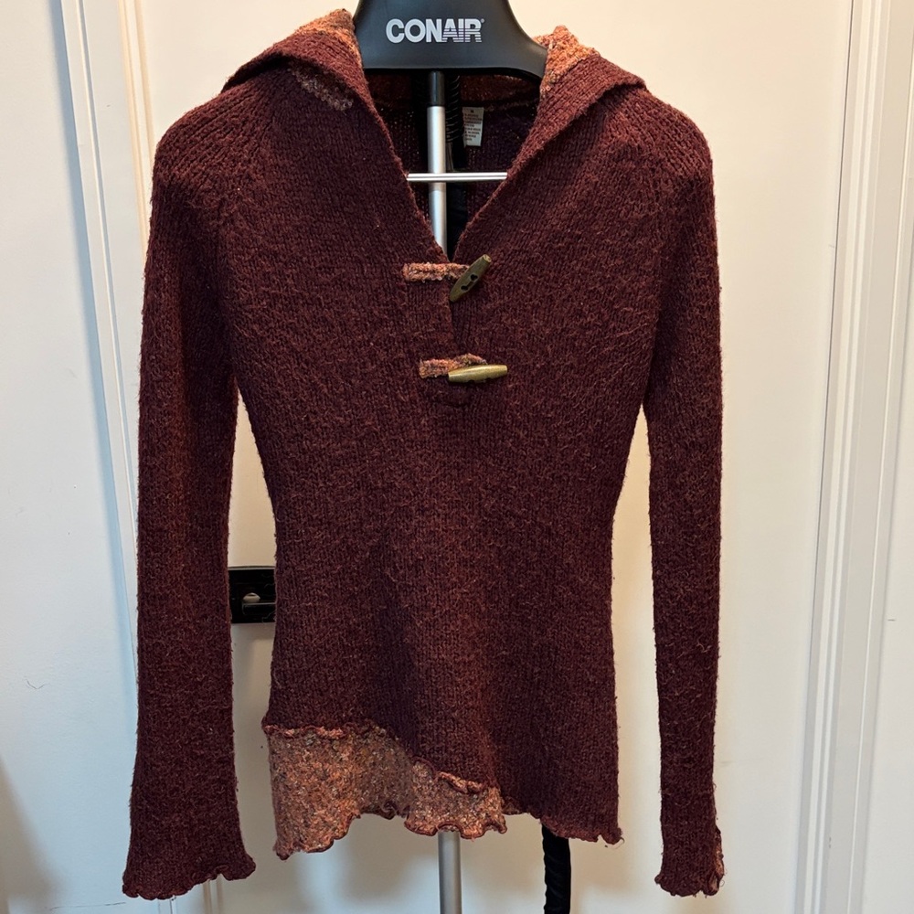 Elegant Burgundy V-Neck Sweater with Toggle Details
